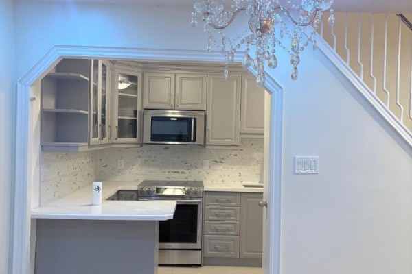 Kitchen - 1017 - 100 Mornelle Court, Toronto, ON M1E4X2 Photo 3