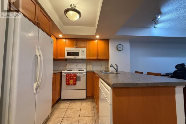 Primary Bedroom - 1017 - 15 Northtown Way, Toronto, ON M2N7A2 Photo 4