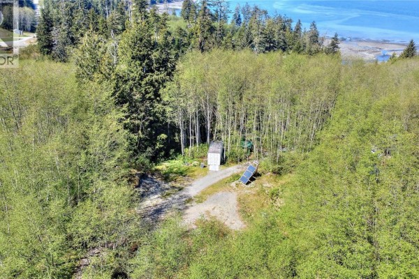 1017 Oliview Dr, Hyde Creek, BC V0N2R0 Photo 5