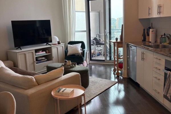 Bedroom - 1018 - 23 Glebe Road W, Toronto, ON M5P0A1 Photo 3