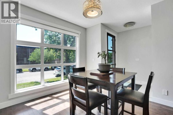 Kitchen - 1018 20 Avenue Se, Calgary, AB T2G1M6 Photo 3