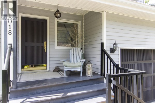 1018 Pia Road, Squamish, BC V0N1T0 Photo 2