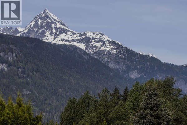 1018 Pia Road, Squamish, BC V0N1T0 Photo 3