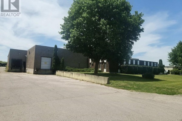 1019 Adelaide Street S, London South, ON, photo 2