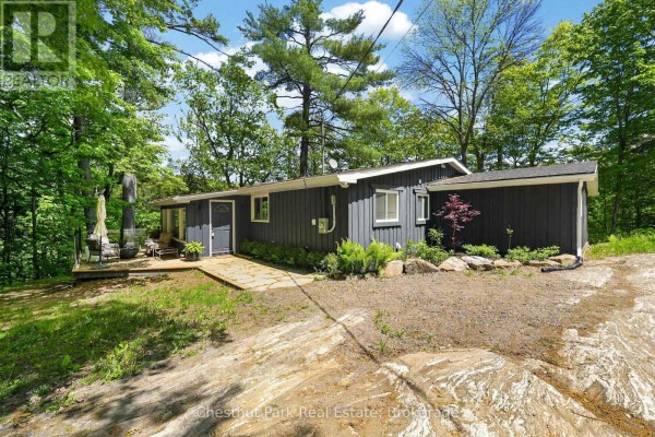 Living room - 1019 Old Bala Road, Muskoka Lakes), ON P0C1A0 Photo 4