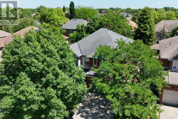 1019 Skyvalley Crescent, Oakville, ON, photo 3