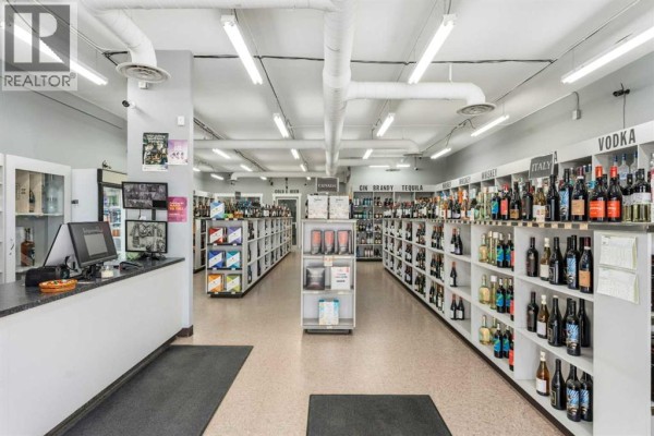 102, 25 Beju Industrial Drive Drive, Sylvan Lake, AB T4S0K9 Photo 4