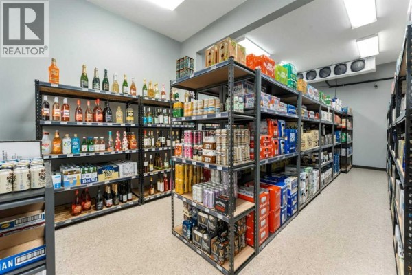102, 25 Beju Industrial Drive Drive, Sylvan Lake, AB T4S0K9 Photo 5