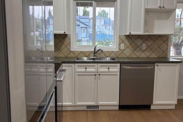 2pc Bathroom - 102, 950 Arbour Lake Road Nw, Calgary, AB T3G5B3 Photo 5