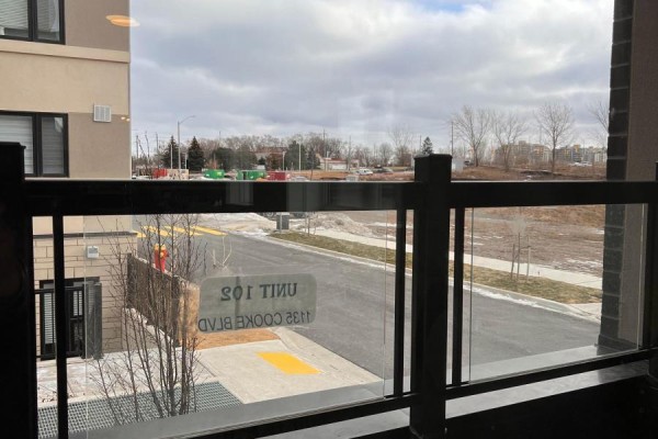 102 - 1135 Cooke Boulevard, Burlington
