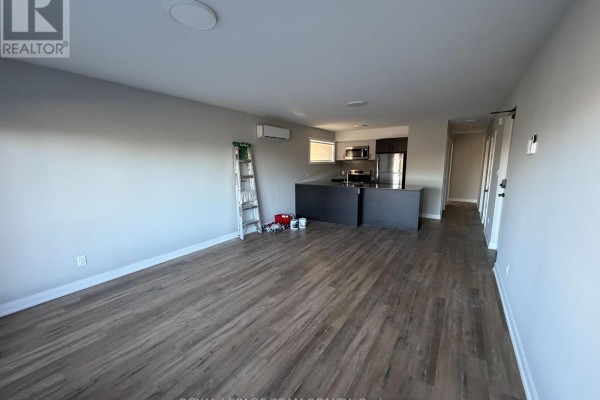 102 - 1305 Summerville Avenue, Ottawa, ON K1Z8G7 Photo 3