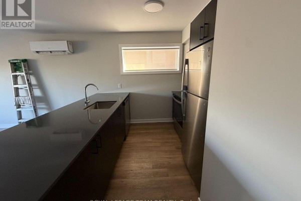 102 - 1305 Summerville Avenue, Ottawa, ON K1Z8G7 Photo 5