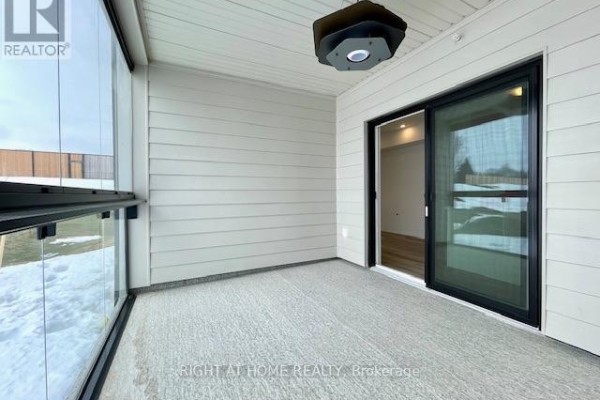 102 - 15 Kneeshaw Drive, Barrie, ON, photo 3