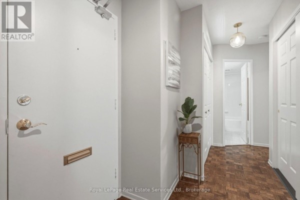 102 - 15 Towering Heights Boulevard, St  Catharines, ON, photo 2