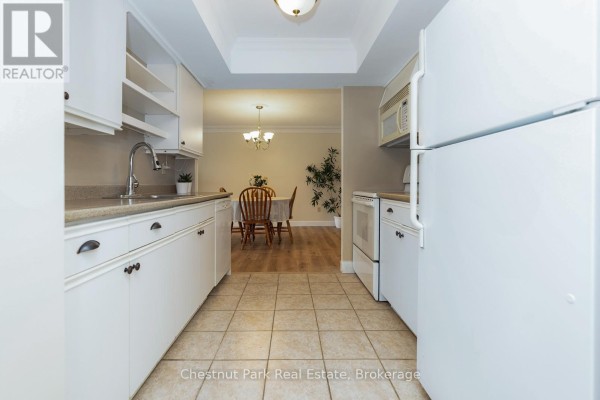 Primary Bedroom - 102 - 172 Eighth Street, Collingwood, ON L9Y4T2 Photo 4
