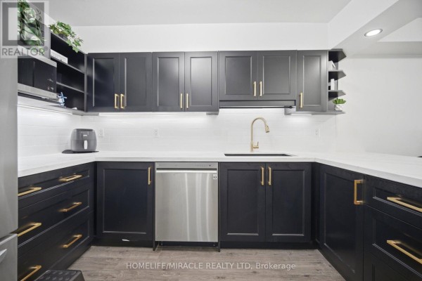 102 - 238 Albion Road, Toronto, ON, photo 2