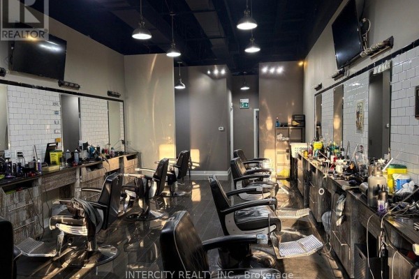 102 - 2630 Rutherford Road, Vaughan, ON L4K0H2 Photo 3