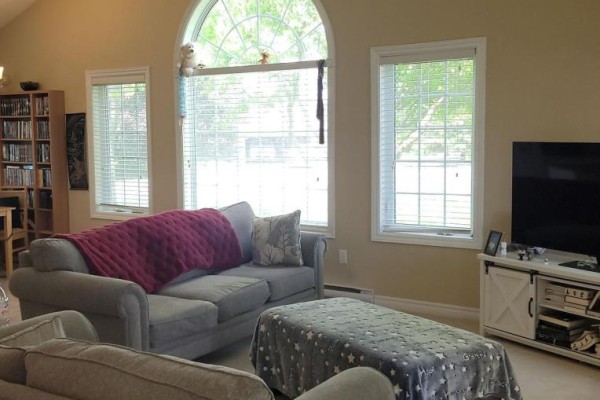 Bedroom - 102 - 325 Densmore Road, Cobourg, ON K9A0E4 Photo 4