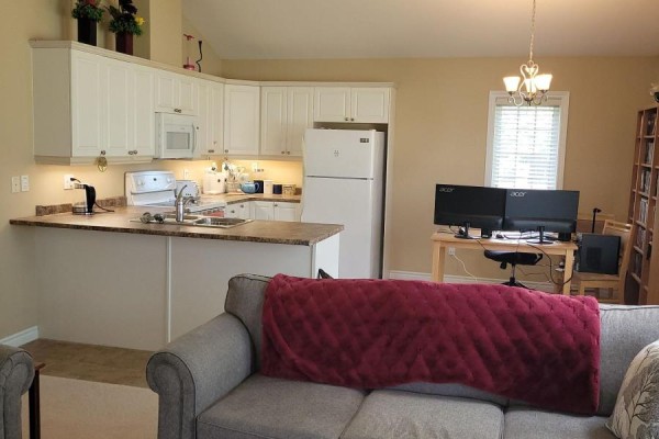 Bedroom 2 - 102 - 325 Densmore Road, Cobourg, ON K9A0E4 Photo 5