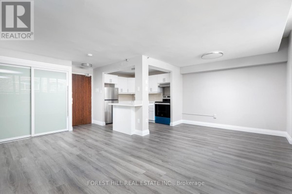 Bedroom - 102 - 34 Walmer Road, Toronto, ON M5R2W6 Photo 4