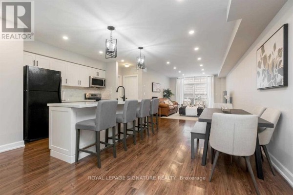 Kitchen - 102 - 3400 Lake Shore Boulevard W, Toronto, ON M8W4Z9 Photo 4