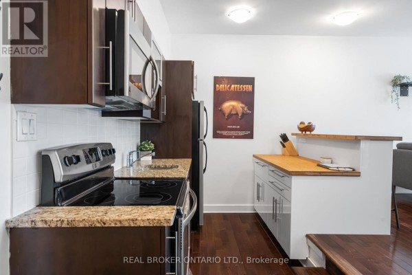 102 - 360 Cumberland Street, Ottawa, ON K1N0B1 Photo 3