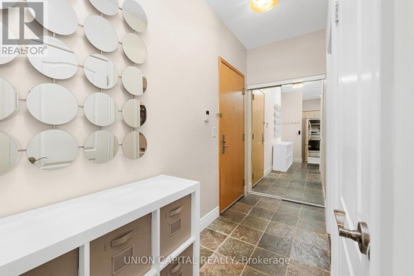Foyer - 102 - 48 Suncrest Boulevard, Markham, ON L3T7Y5 Photo 4