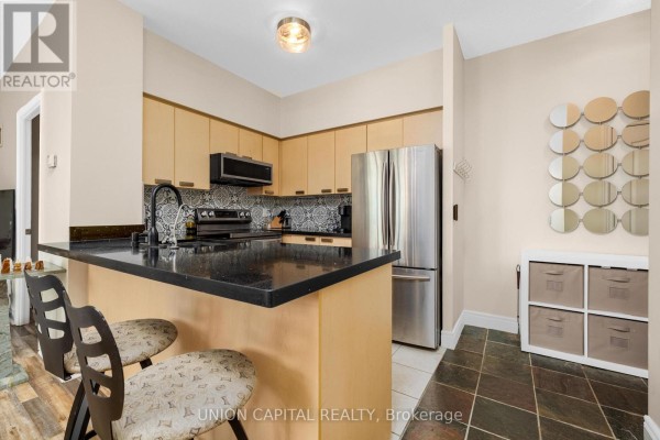 Kitchen - 102 - 48 Suncrest Boulevard, Markham, ON L3T7Y5 Photo 5