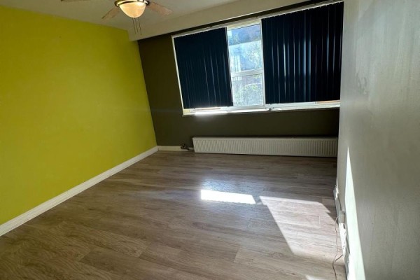 102 - 50 Gulliver Road, Toronto, ON M6M2N2 Photo 5