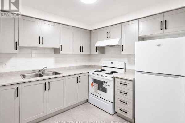 102 - 57 Parkwoods Village Drive, Toronto, ON M3A2X3 Photo 4