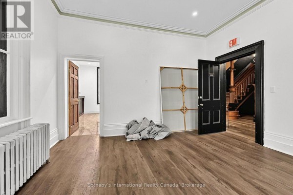 102 - 637 Hurontario Street, Collingwood, ON L9Y2N6 Photo 4