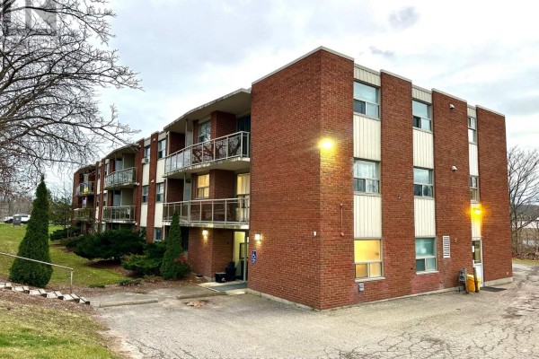 Apartment for rent at 102 - 7 Riverview Boulevard, St  Catharines, ON - MLS® FsM6vB