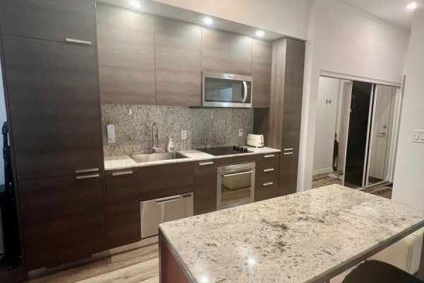102 - 75 Canterbury Place, Toronto, ON M2N0L2 Photo 5