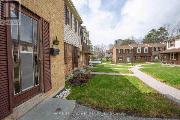 102 - 91 L'amoreaux Drive S, Toronto, ON, photo 2