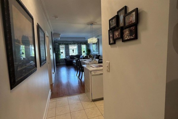 Primary Bedroom - 102 - 9901 Keele Street, Vaughan, ON L6A0A1 Photo 2