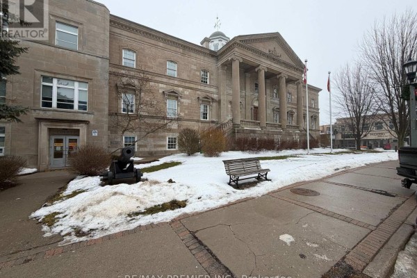 102-05 - 3 Cross Street, Welland, ON L3B5X6 Photo 5