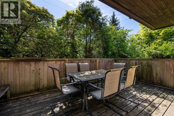 102 107 W 27th Street, North Vancouver, BC V7N4G5 Photo 3