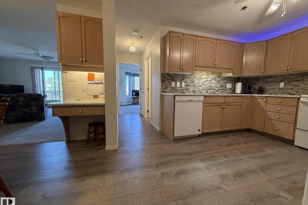 Kitchen - #102 10903 21 Av Nw, Edmonton, AB T6J7A4 Photo 3