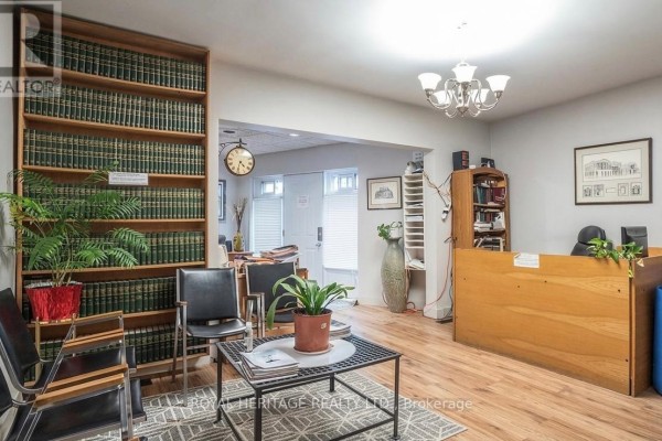 102-110 - 533 Queen Street E, Toronto, ON, photo 3