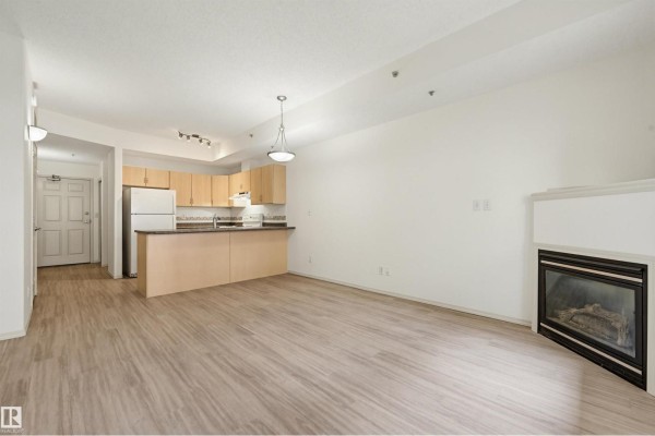 Bedroom 2 - #102 11103 84 Av Nw, Edmonton, AB T6G2X4 Photo 5