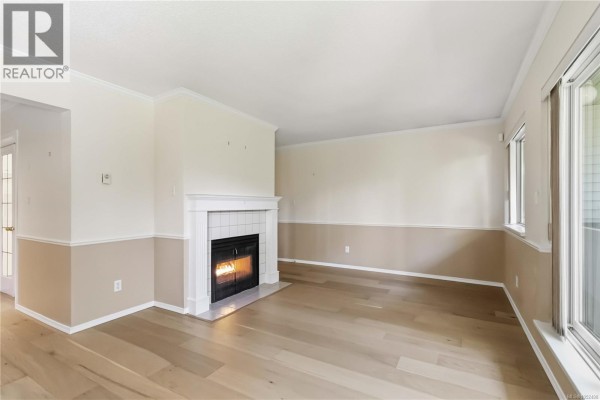 Dining room - 102 1270 Johnson St, Victoria, BC V8V3P1 Photo 4