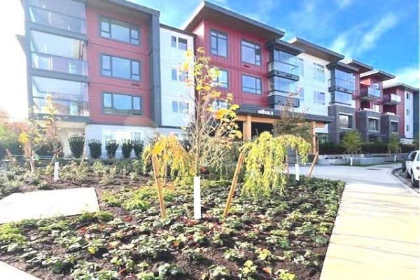 102 13760 75a Avenue, Surrey, BC V3W6T5 Photo 2