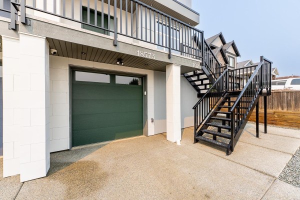 102 18573 56 Avenue, Surrey, BC V3S8J3 Photo 4