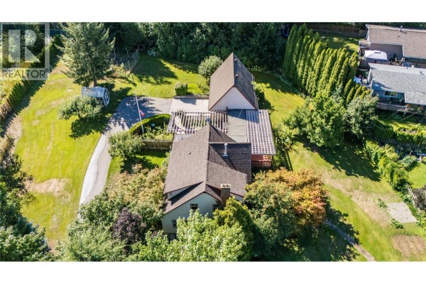 102 18th Street, Castlegar, BC, photo 3