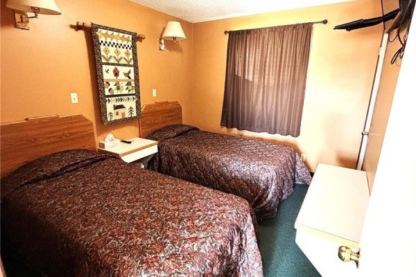 102 1st Avenue E, Lampman, SK S0C1N0 Photo 5