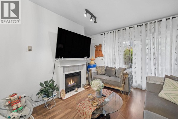 102 2109 Rowland Street, Port Coquitlam, BC V3C6J4 Photo 2