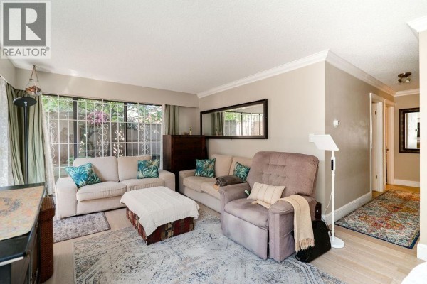102 2190 W 8th Avenue, Vancouver, BC V6K2A4 Photo 4