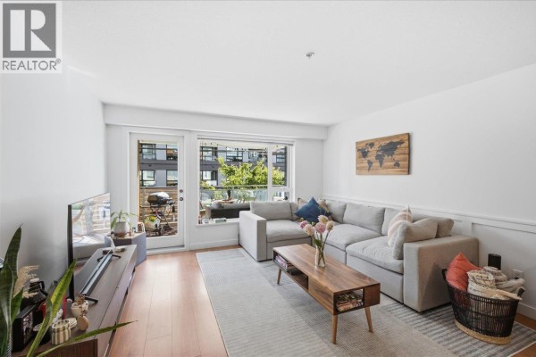 102 221 E 3rd Street, North Vancouver, BC V7L0C1 Photo 2