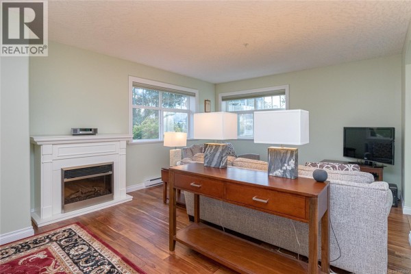 Bathroom - 102 2318 James White Blvd, Sidney, BC V8L1Z6 Photo 4