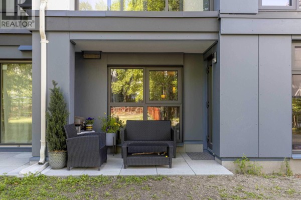 102 2528 E Broadway, Vancouver, BC V5M4V2 Photo 3